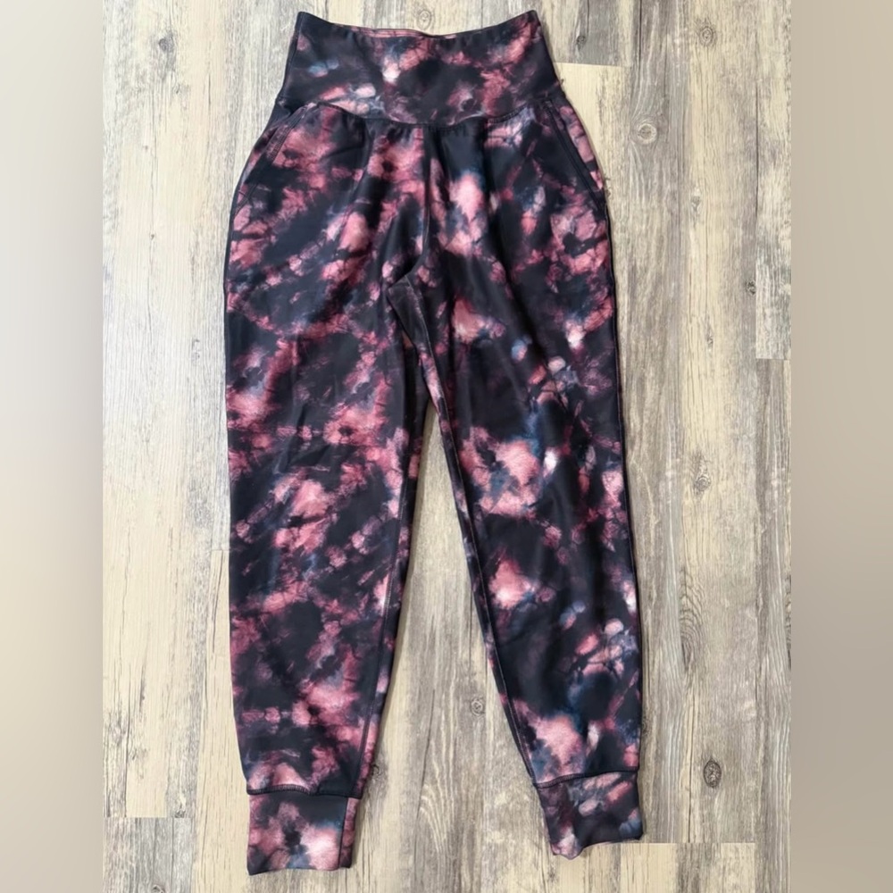 Women’s Old Navy Powersoft Joggers- Size Small